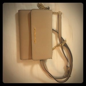 Michael Kors beige purse